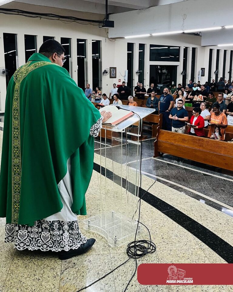 Seminário Diocesano promoveu Missa dos Amigos e Benfeitores no Vicariato Norte