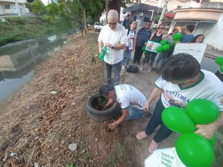 Pastoral promove caminhada ecológica em Itaperuna