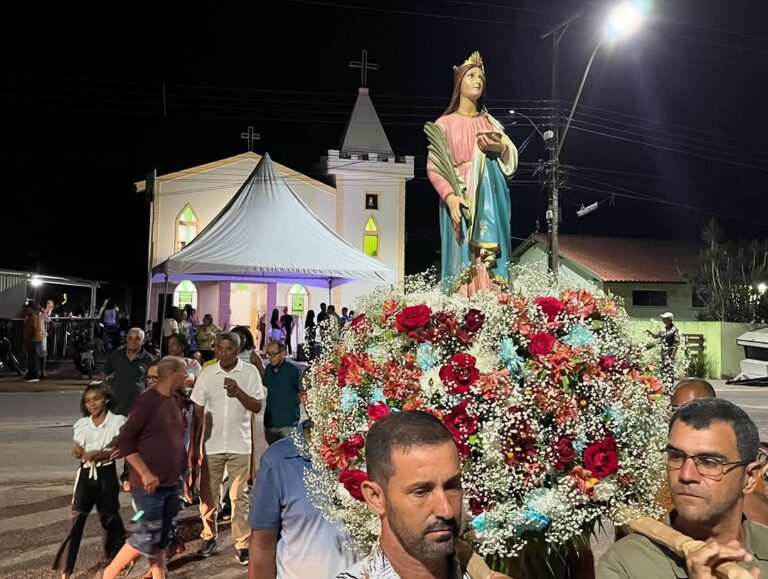 Fiéis da localidade de Bom Jardim festejaram padroeira Santa Luzia