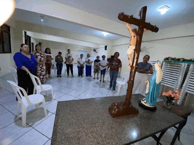 Paróquia São João Batista realiza encontro das Mães que Oram pelos Filhos