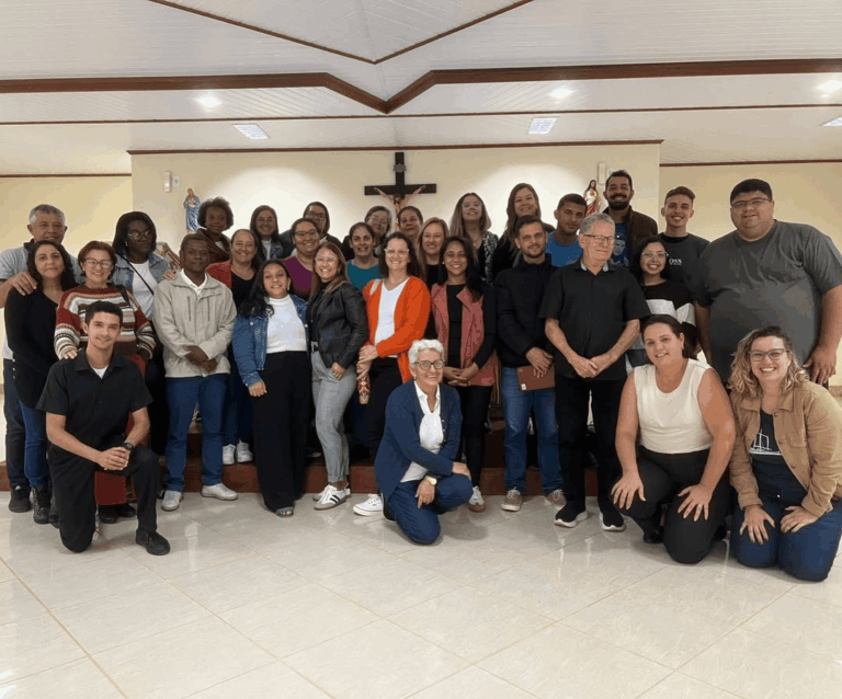 Fiéis de Varre-Sai participam do 1º Nova Vida no antigo Seminário