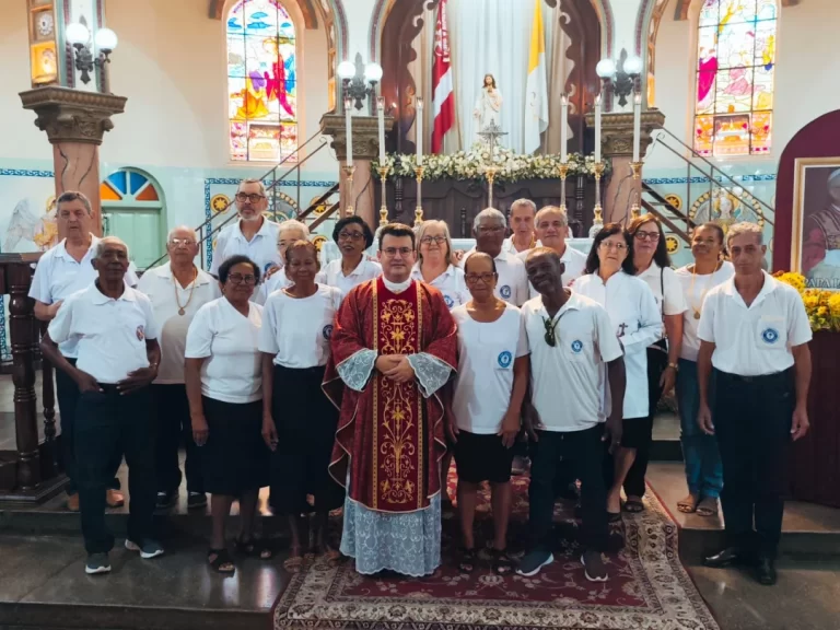 Liga Católica da Paróquia Senhor Bom Jesus realizou a troca do cordão dos membros