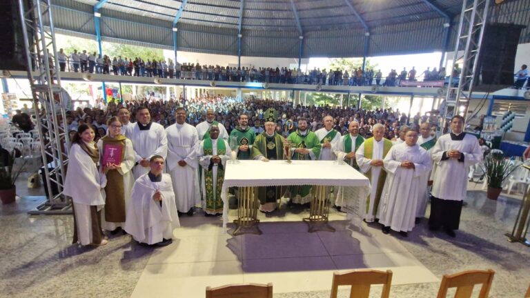 Diocese de Campos promoveu encontro para mais de 1.400 catequistas