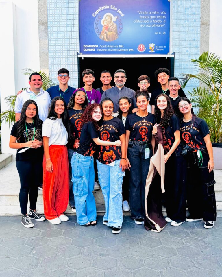Jubileu dos Servos e Servas do altar reuniu adolescentes e jovens no Colégio Eucarístico