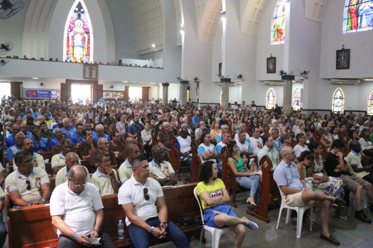 Santuário Perpétuo Socorro recebeu peregrinação do Terço dos Homens no Ano Jubilar