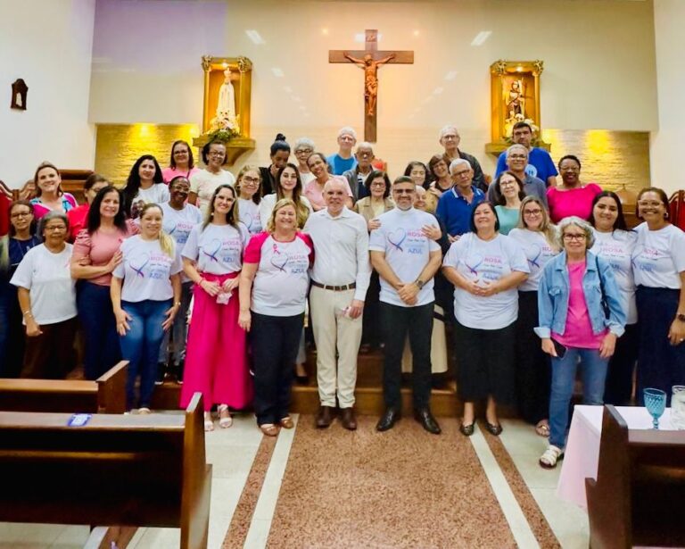 Paróquia São João Batista realiza orientação sobre campanhas do Outubro Rosa e Novembro Azul