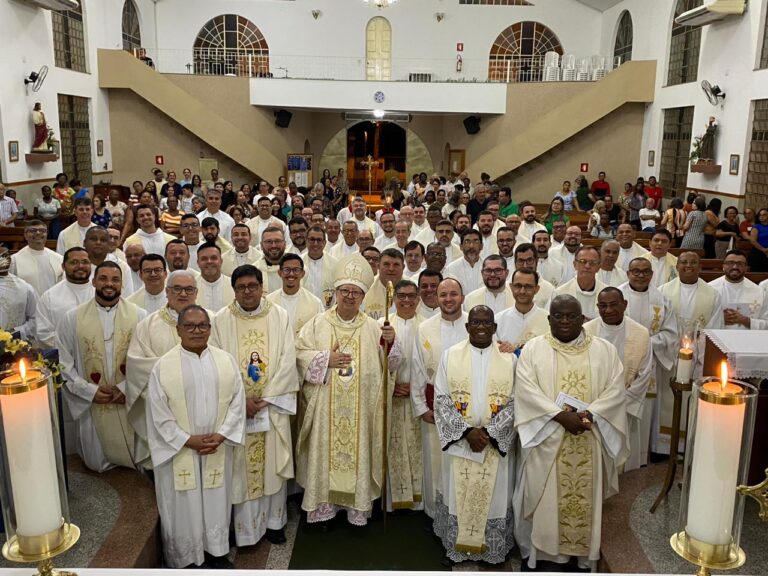 Diocese de Campos promove Curso de Atualização do Clero no distrito de Raposo