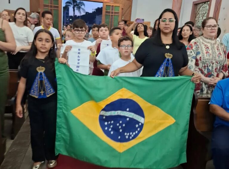 Catequese da paróquia Senhor Bom Jesus preparam homenagem a Nossa Senhora Aparecida