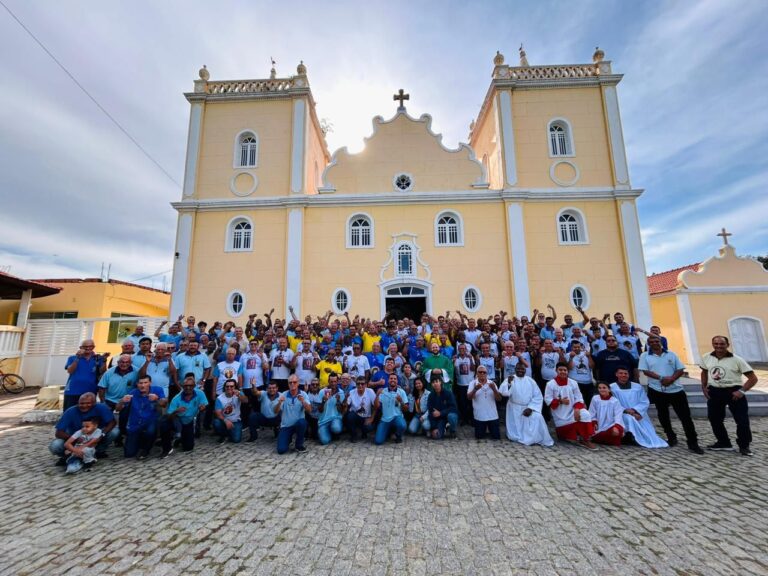 Santuário de Santo Amaro recebe peregrinação do Terço dos Homens
