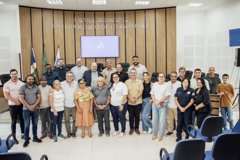 Bispo de Campos participa de reunião da Pastoral Política na Câmara Municipal de São Francisco de Itabapoana