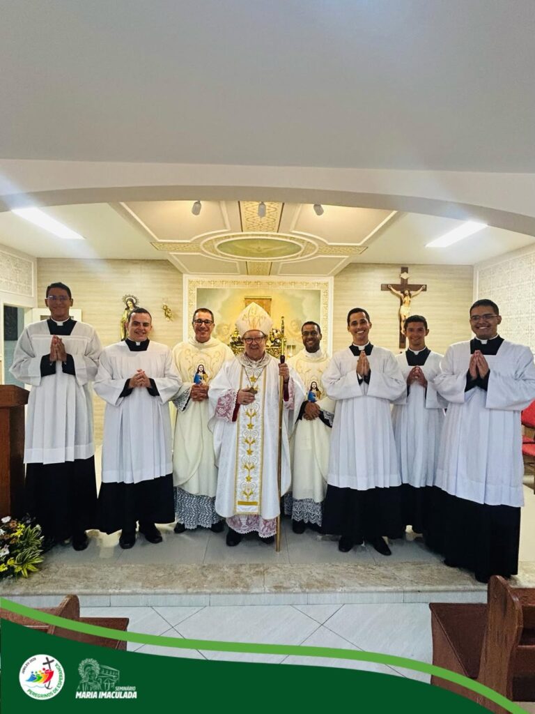 Bispo de Campos presidiu Missa de encerramento do Retiro Anual dos Seminaristas