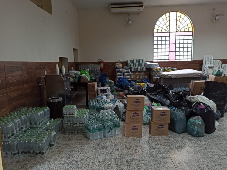 Fiéis de Raposo e Laje do Muriaé enviam donativos para vítimas da enchente na zona da mata mineira