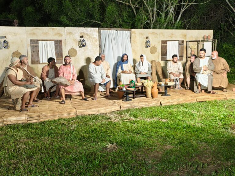 Grupo de Teatro de Venda Nova completa 11 anos e apresentou Paixão de Cristo