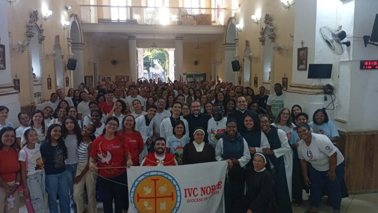 Catequistas da forania Baixada Litoral participam de retiro espiritual na Paróquia São Gonçalo