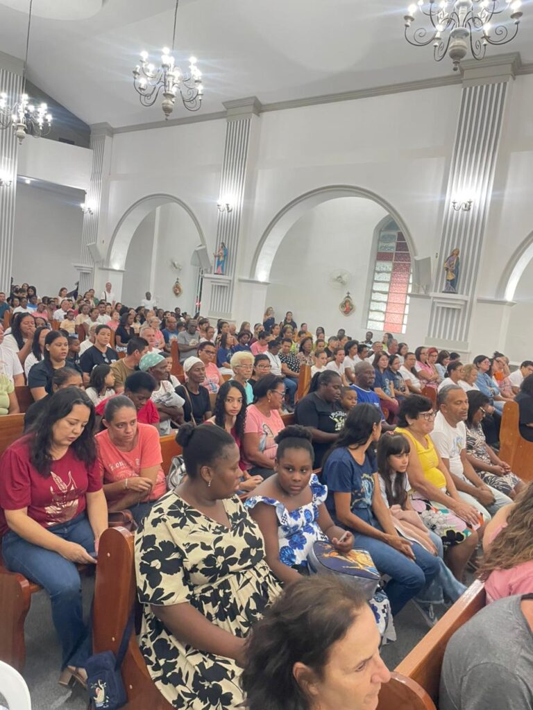 Noite Mariana fortalece a fé e a união das famílias em Laje do Muriaé