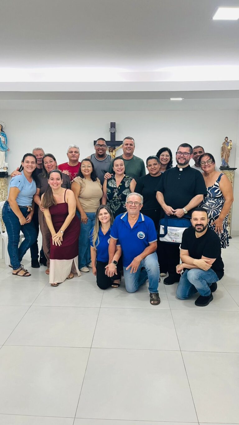 Pastoral Familiar e Paróquia Nossa Senhora de Lourdes reúnem-se no Parque Imperial