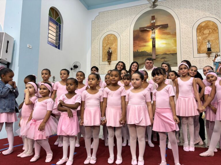 Arte e evangelização: Alunas da Escola de ballet encerram homenagens a Nossa Senhora em Morro do Coco