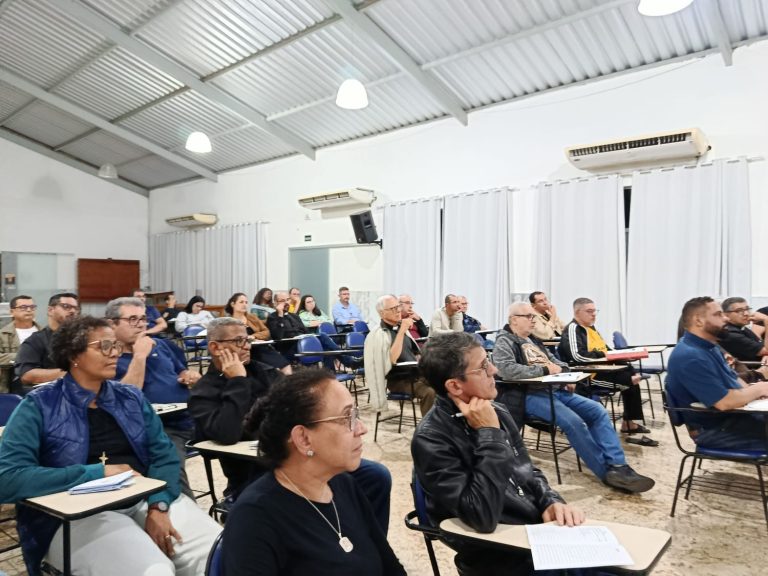 Diocese de Campos realiza Retiro Canônico Anual dos Diáconos Permanentes