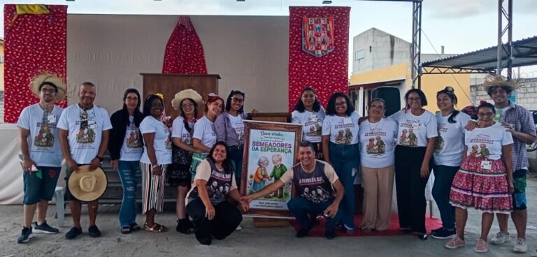 Grupo de idosos Semeadores da Esperança realiza encontro paroquial em Custodópolis