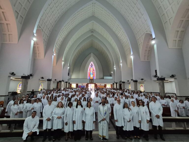 Formação: Ministros participam de encontro formação espiritualidade