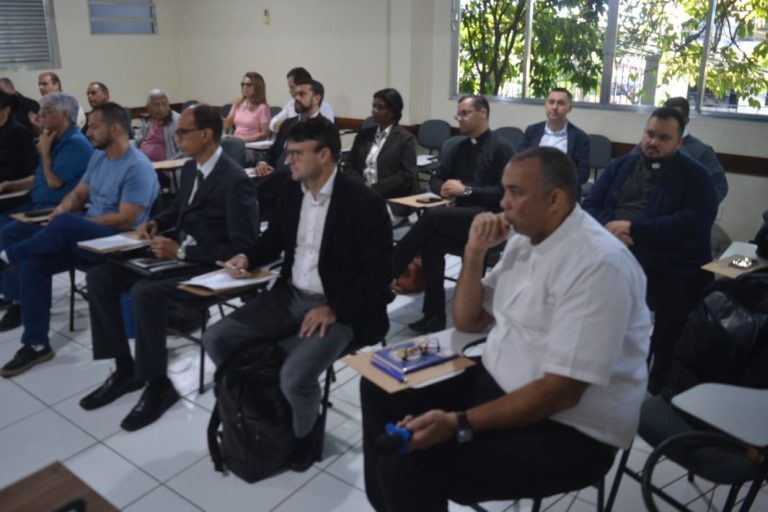 Diocese de Campos presente no encontro de formação de gestão do Regional Leste 1 da CNBB
