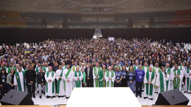 Diocese de Campos marca presença no 9º Encontro Nacional da Pascom em Aparecida
