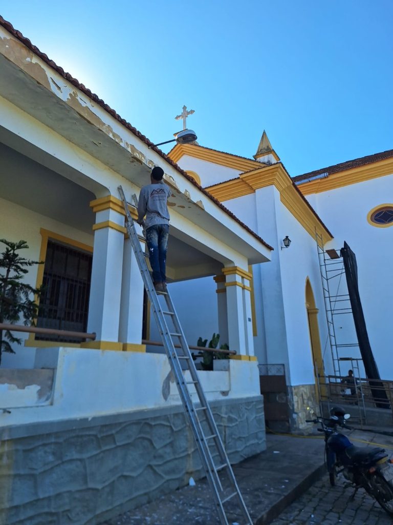 Paróquia Santo Antônio de Miracema realiza obras de restauração e preservação de acervo