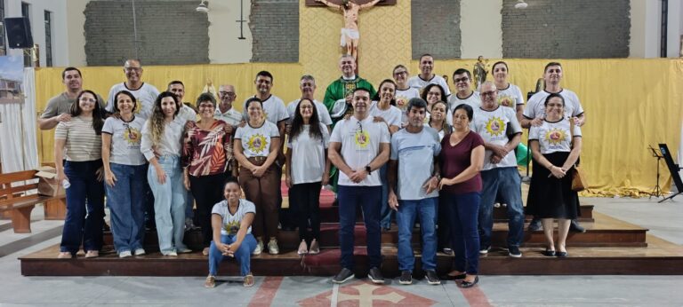 Paróquia São José promove tarde de louvor com casais e Santa Missa em Bom Jesus do Itabapoana