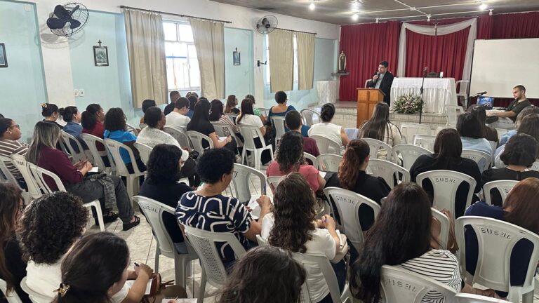 Diocese de Campos realiza encontro diocesano de secretários paroquiais em Italva