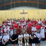 Paróquia São José investe 17 novos coroinhas em Bom Jesus do Itabapoana