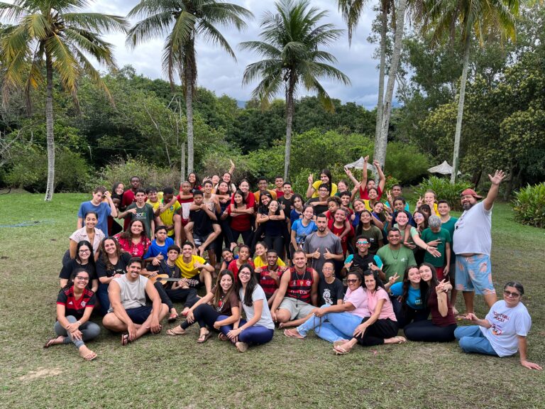 Quase-Paróquia Nossa Senhora da Penha de Tocos realiza Encontro de Formação de Adolescentes Cristãos