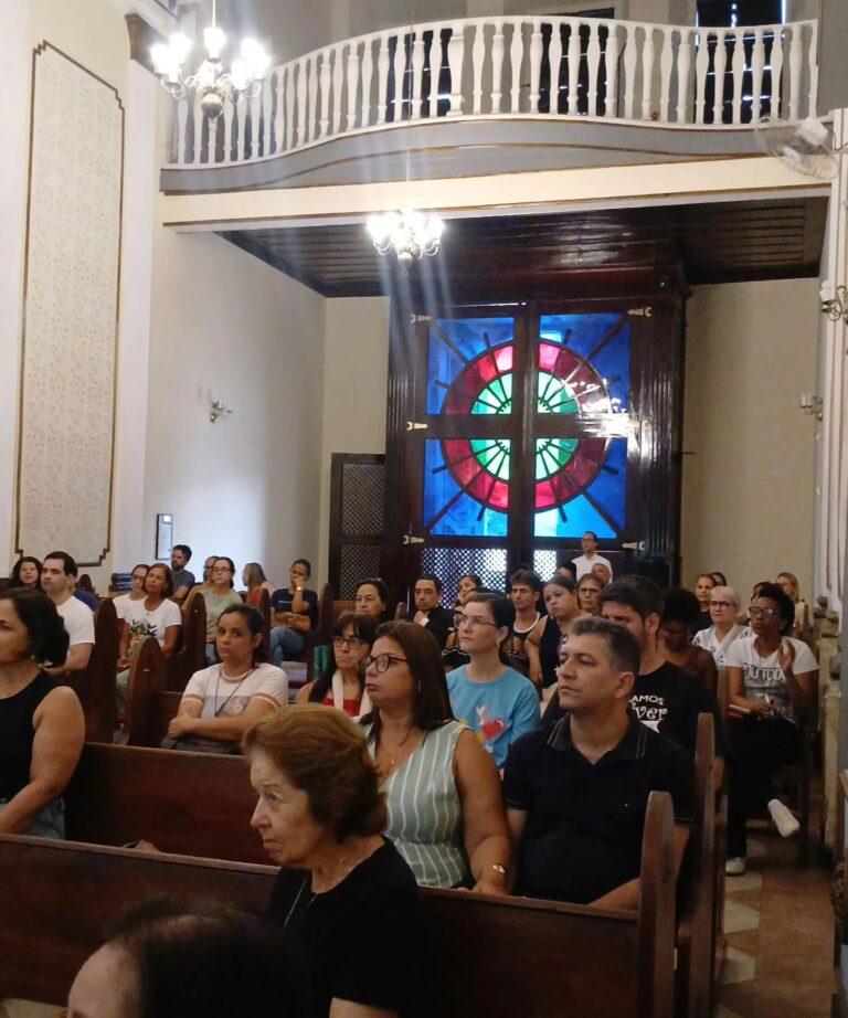 Vigário-geral conduz formação de agentes da Catedral sobre as novas diretrizes da CNBB