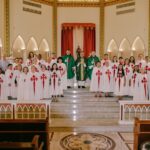 Novo pároco da Paróquia Nossa Senhora de Lourdes faz primeira visita aos Arautos do Evangelho